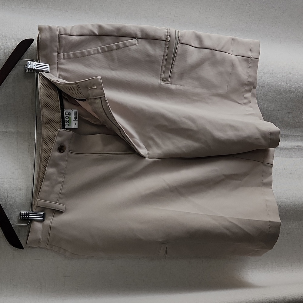 Izod golf shorts